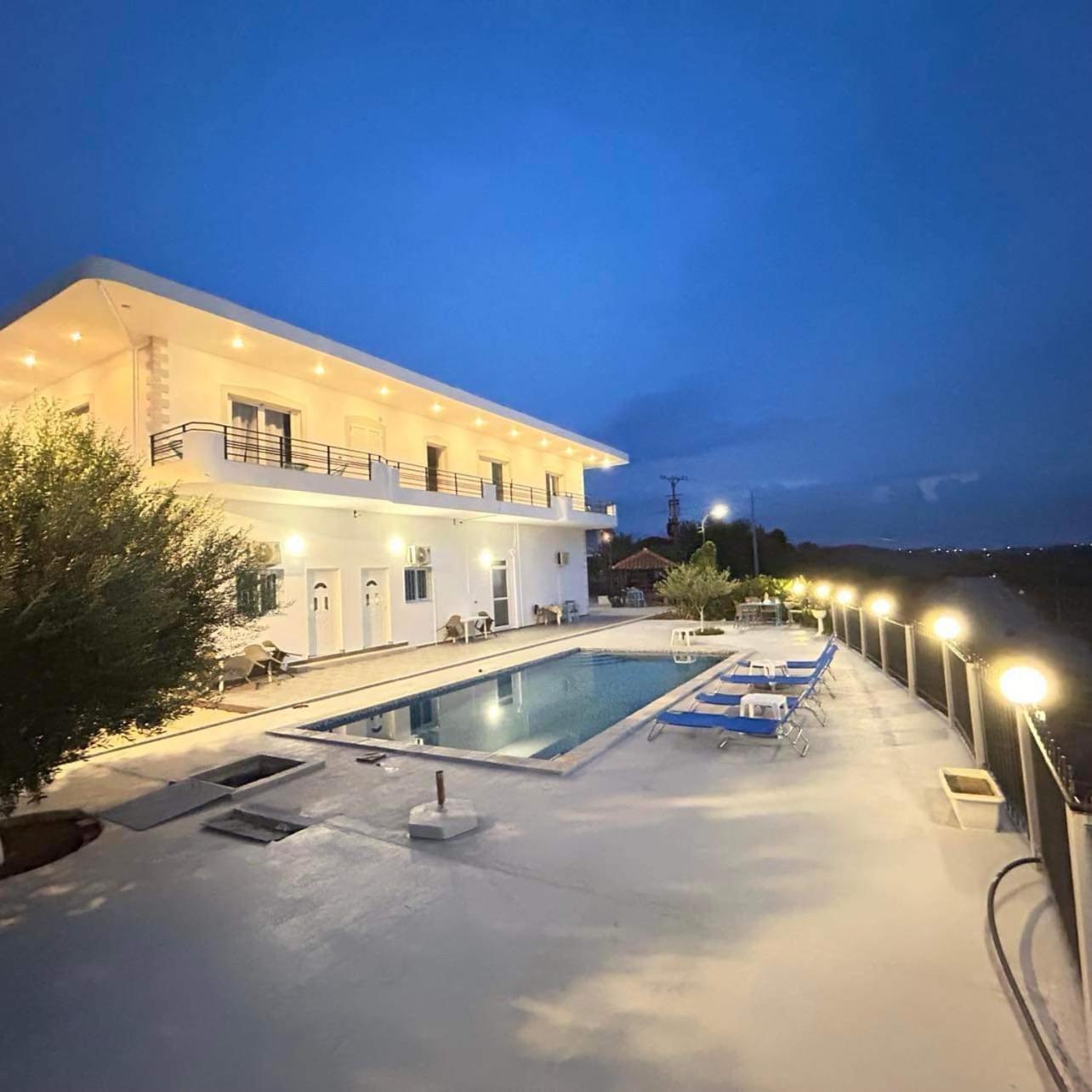Anastasias Apartments Sarandë Eksteriør bilde